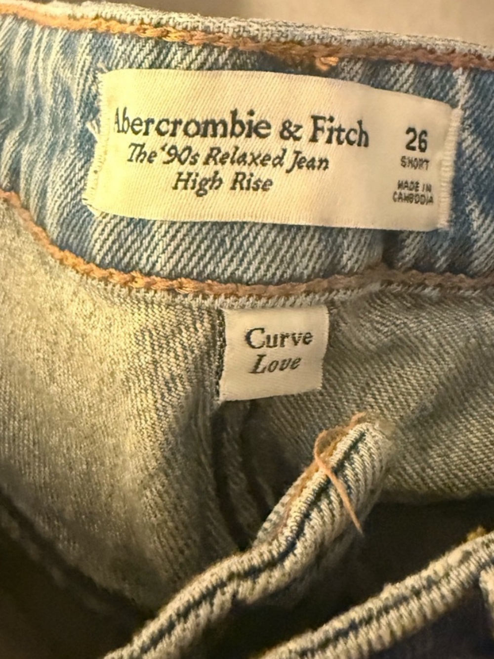 Abercrombie & Fitch Curve Love High Rise 90s Relaxed Jeans . 26 short - Picture 8 of 8